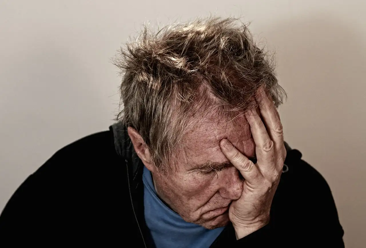 Voeding en hoofdpijn: oorzaken, triggers en tips